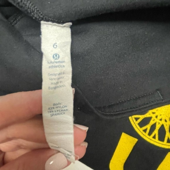 Lululemon Soul Cycle Sz 6 Cropped Leggings - Picture 4 of 4